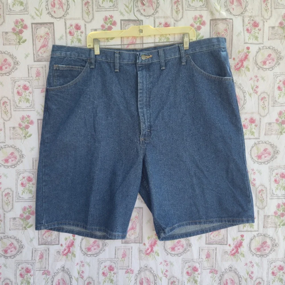 VTG‎ NWT Wrangler Men's Relaxed Fit Denim Shorts Blue 5-Pocket Cotton Size 46